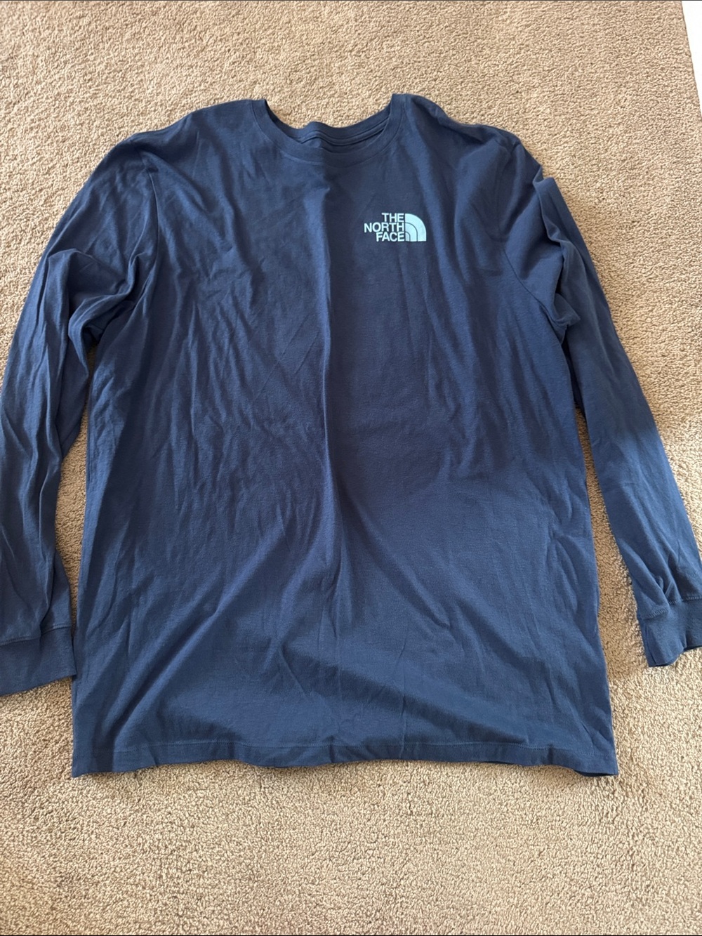 The North Face Men's Long-Sleeve Tee